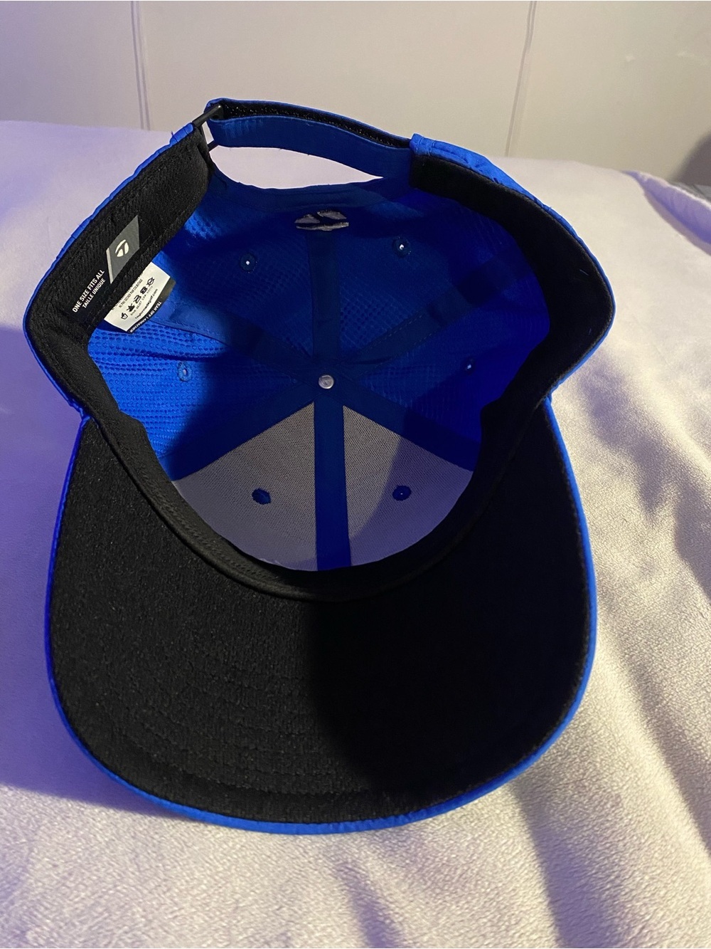 Taylormade Golf Hat - Picture 6 of 6
